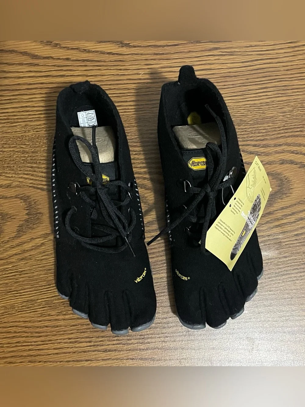 Vibram Black FiveFingers Men's Toe-Style Minimalist Lace-Up Sneakers - Picture 1 of 6